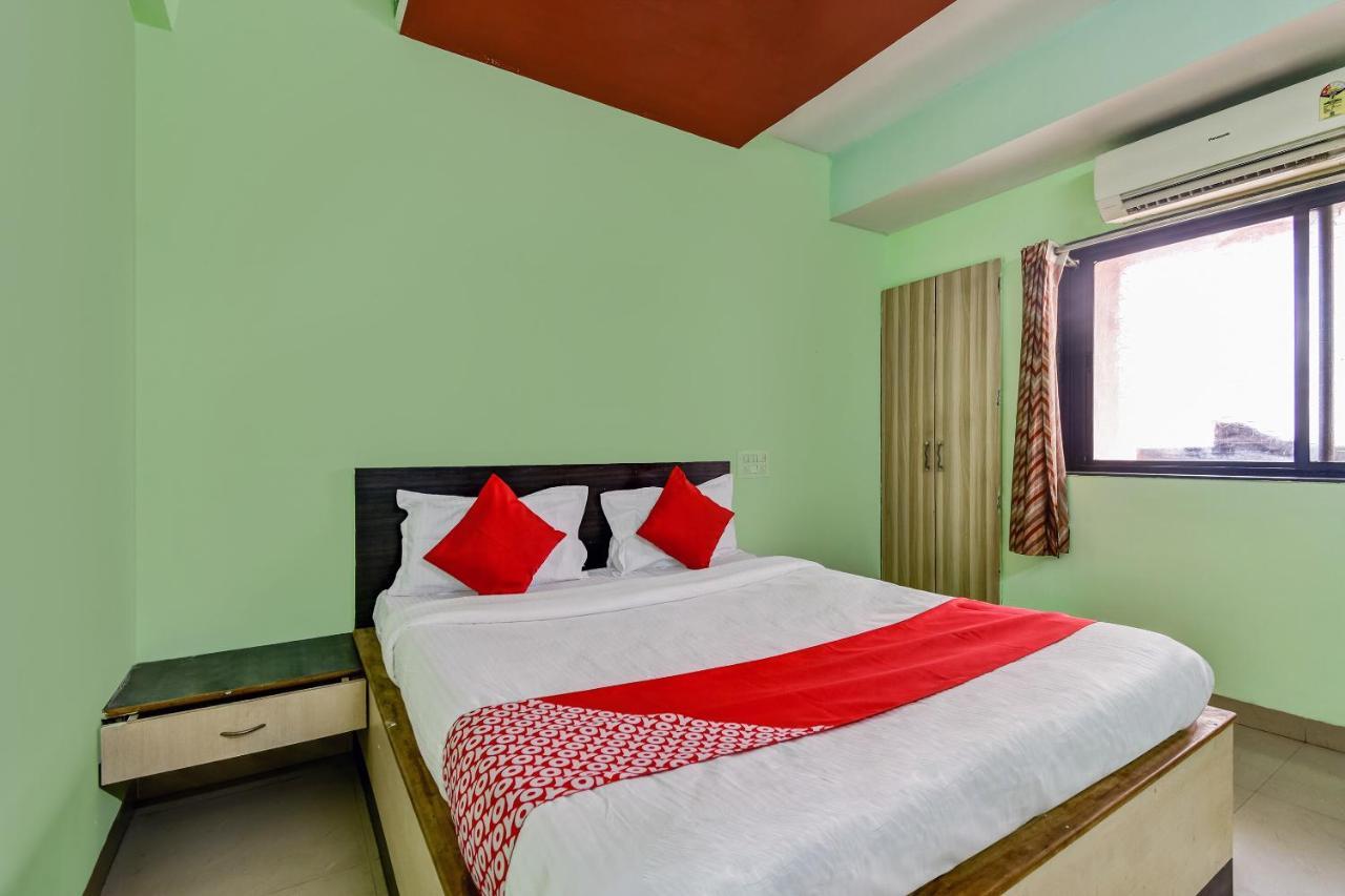 Oyo Hotel Samarth Lodge Solapur Dış mekan fotoğraf